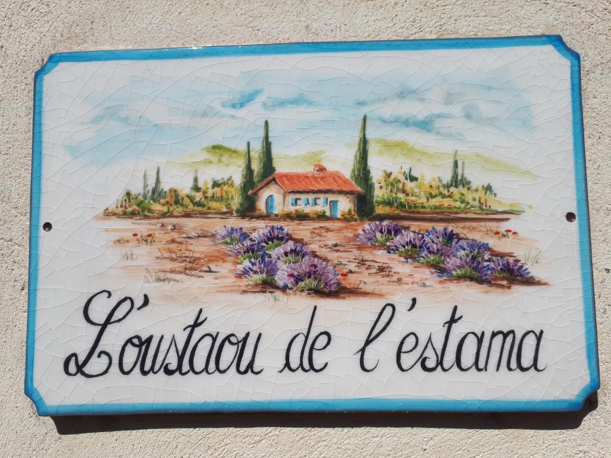 L'Oustaou De L'Estama Bed and Breakfast Rocbaron Esterno foto